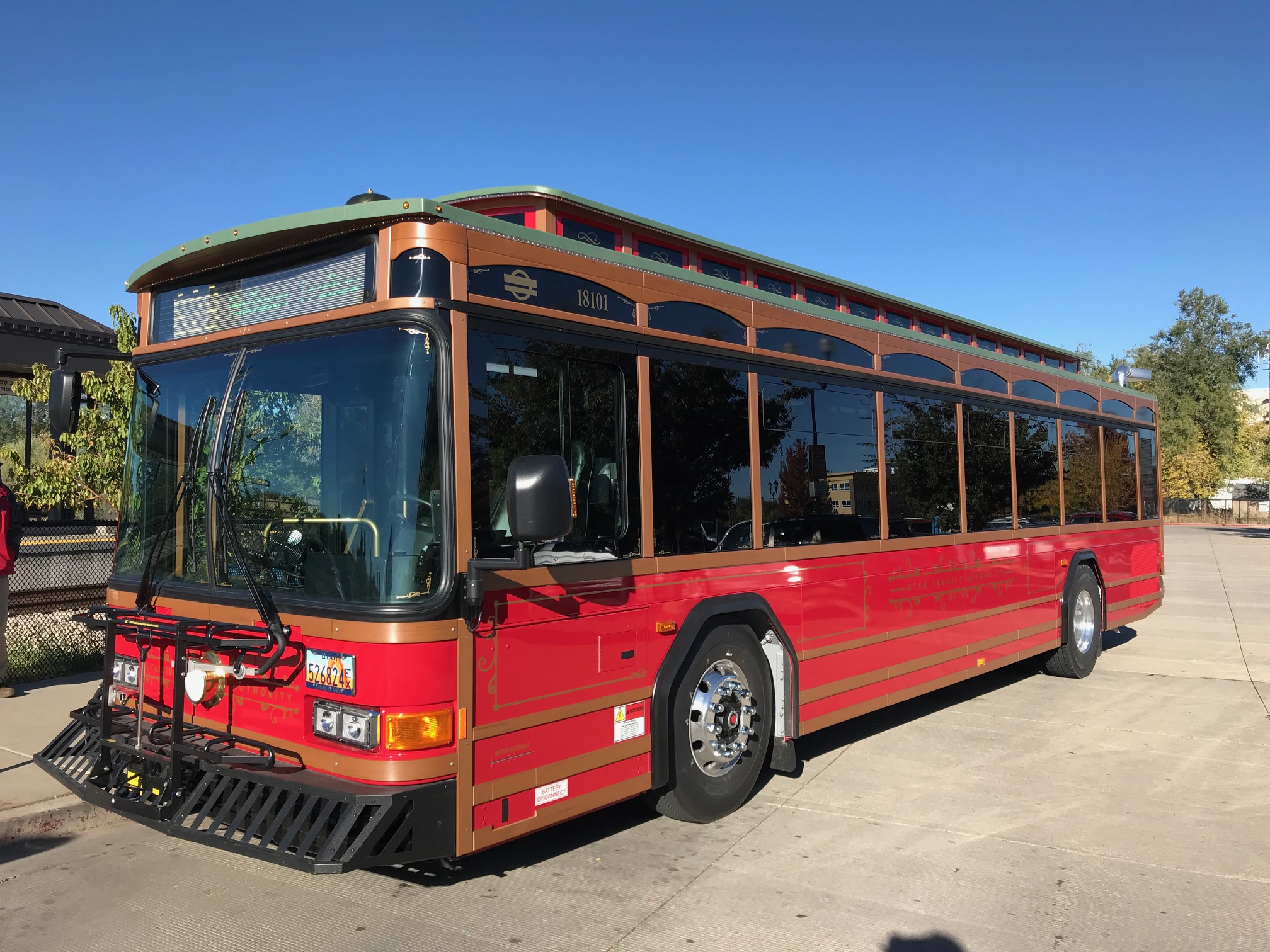 Frontrunner Low Floor Buses